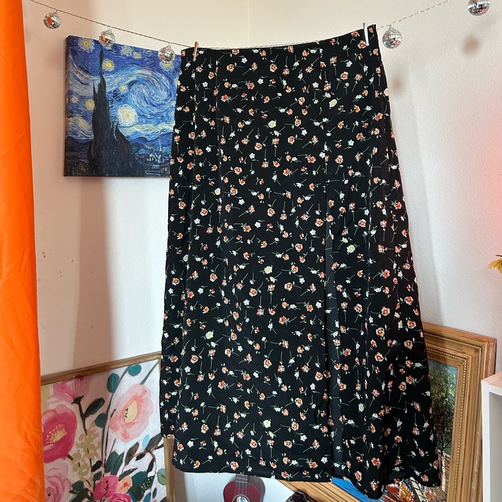 Black floral print maxi skirt